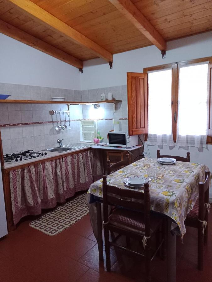 Casa Vacanza Ligustro Appartamento Il Toro Sant'Antioco Luaran gambar